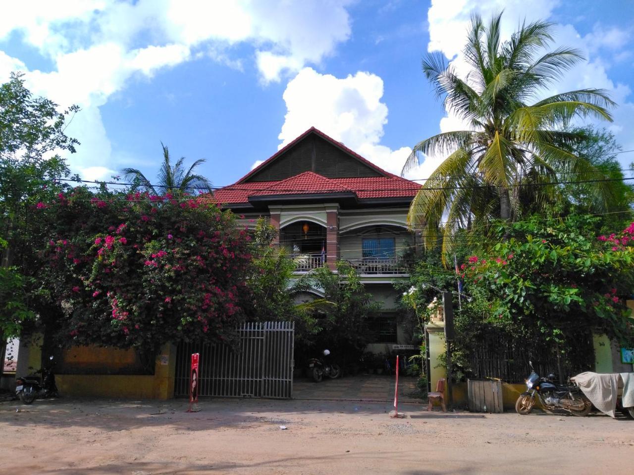 Firefly Guesthouse - The Berlin Angkor Siem Reap Exterior foto